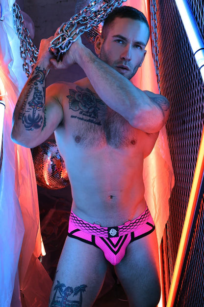 BREEDWELL - Revolution Brief